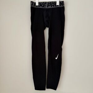 Nike Pro Men’s Base Layer Black Compression Leggings with White Swoosh Sz L